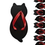 chinelo de gatinho preto com formato de gato