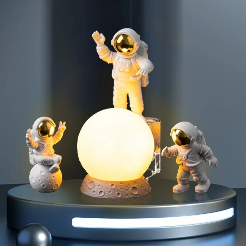 Kit 3 Astronautas de Luxo com Luminária Lua de Led